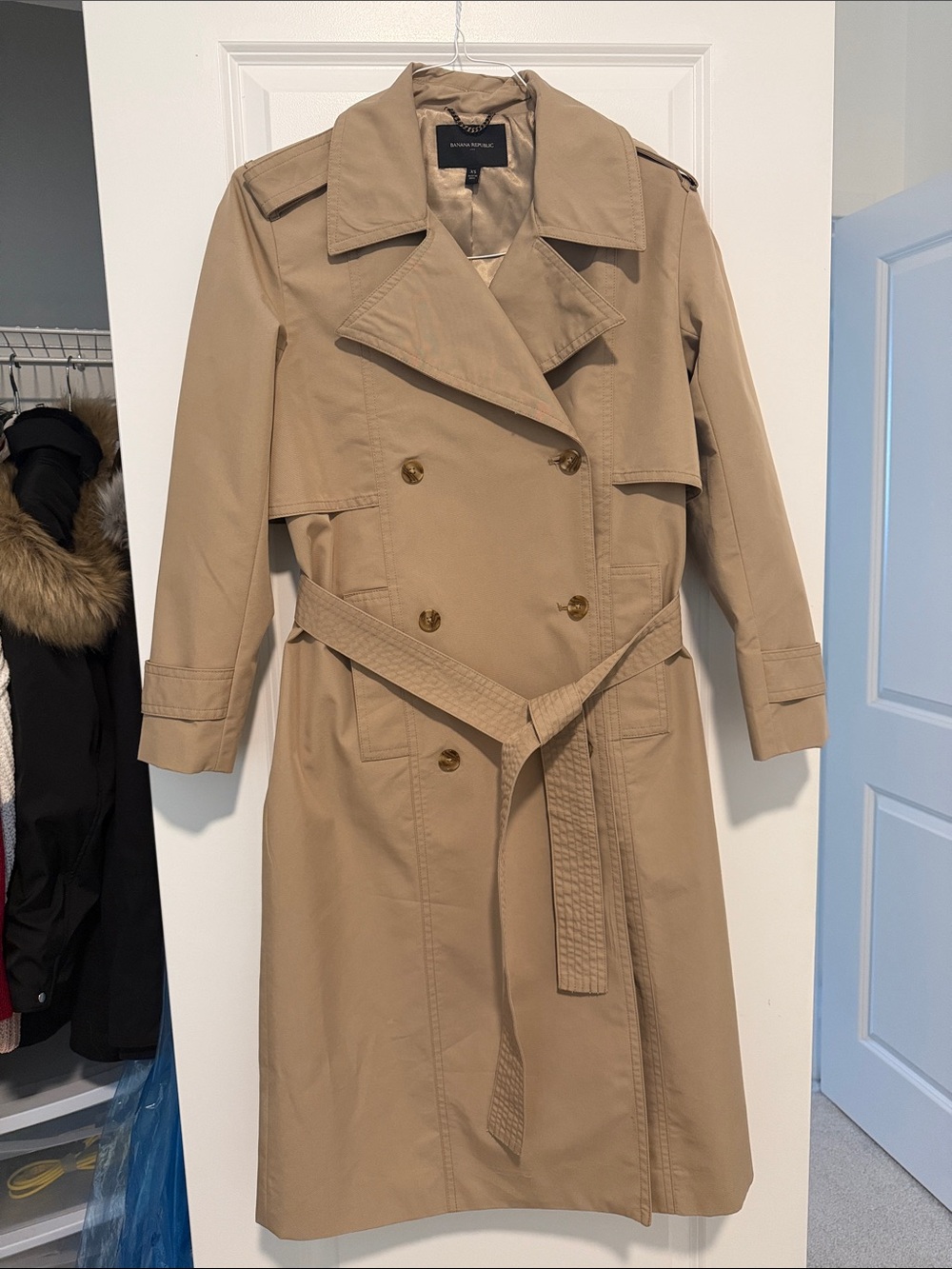 Banana republic factory Tan Double-Breasted Trench Coat with Waist Tie
